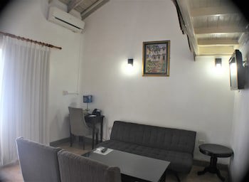 Altamont Court Hotel