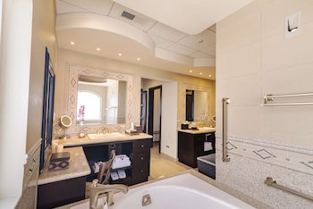 Grand Residences Riviera Cancun - All Inclusive