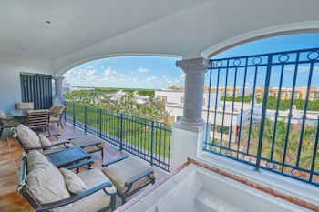 Grand Residences Riviera Cancun - All Inclusive