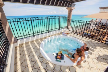 Grand Residences Riviera Cancun - All Inclusive