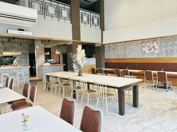 Royal Hotel