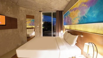 B2 Sea View Pattaya Boutique & Budget Hotel