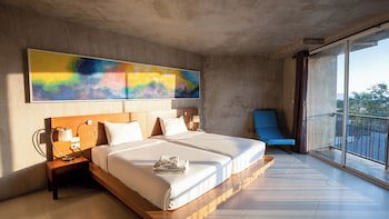 B2 Sea View Pattaya Boutique & Budget Hotel
