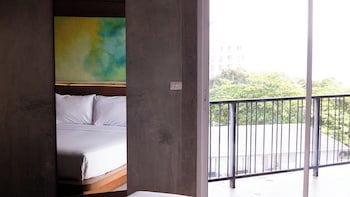 B2 Sea View Pattaya Boutique & Budget Hotel