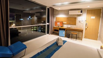 B2 Sea View Pattaya Boutique & Budget Hotel