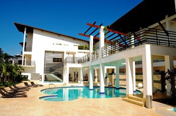 Sybaris Residences