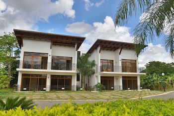 Sybaris Residences