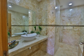 Sybaris Residences