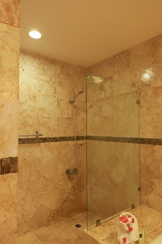 Sybaris Residences