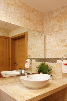 Sybaris Residences