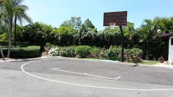 Sybaris Residences