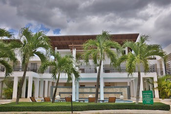 Sybaris Residences
