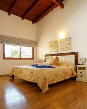 Sybaris Residences
