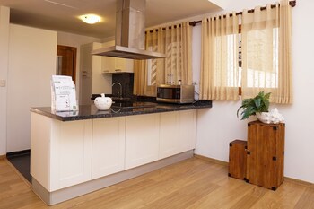 Sybaris Residences