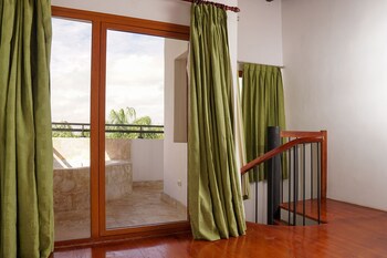 Sybaris Residences