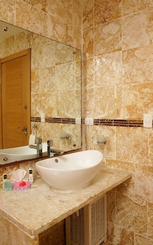 Sybaris Residences