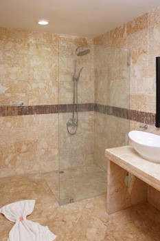 Sybaris Residences