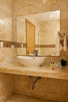 Sybaris Residences