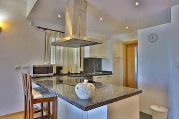 Sybaris Residences