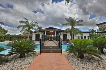 Sybaris Residences
