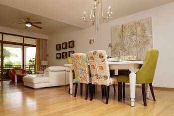 Sybaris Residences