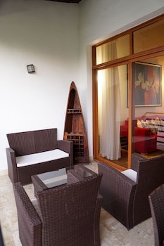 Sybaris Residences