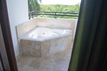 Sybaris Residences