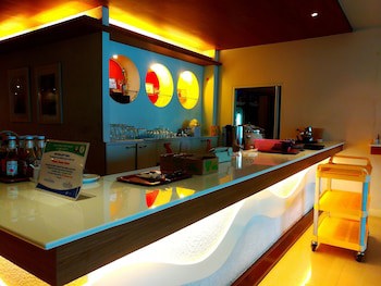 Flipper House Hotel