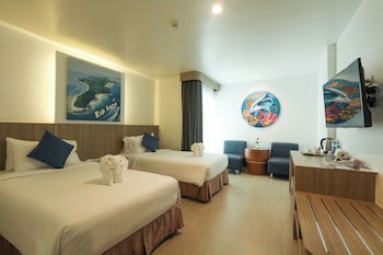 Flipper House Hotel