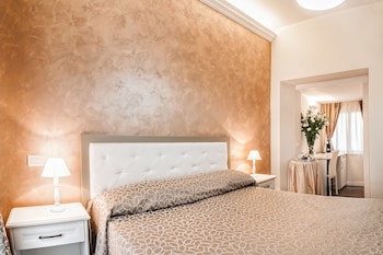 Relais de lOpera fotoğrafı