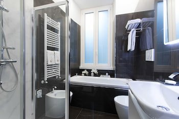 Relais de lOpera fotoğrafı