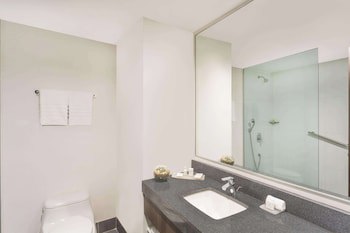 Wyndham Guayaquil Puerto Santa Ana