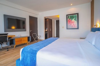 Wyndham Guayaquil Puerto Santa Ana
