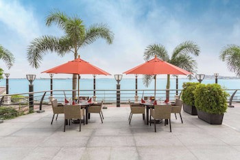 Wyndham Guayaquil Puerto Santa Ana