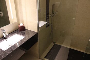 Swiss-Belhotel Harbour Bay