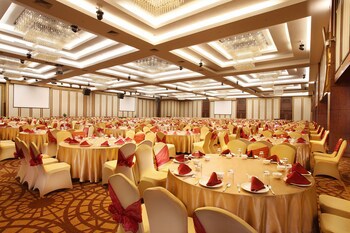 Swiss-Belhotel Harbour Bay