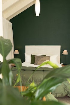 Emerald Inn