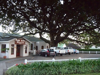 Eight Bells Mountain Inn