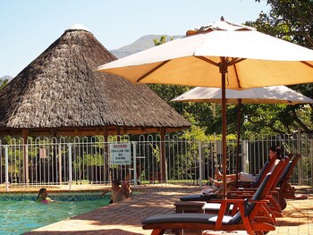 Eight Bells Mountain Inn