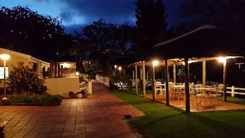Eight Bells Mountain Inn