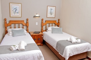 Eight Bells Mountain Inn