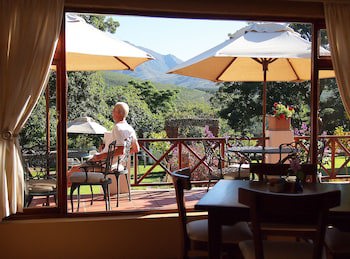 Eight Bells Mountain Inn