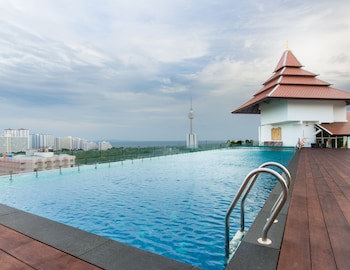 Aiyara Grand Hotel