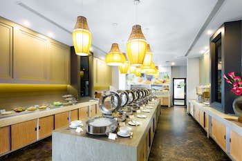 Aiyara Grand Hotel