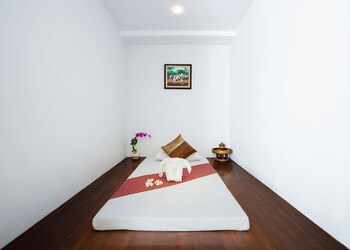 Aiyara Grand Hotel
