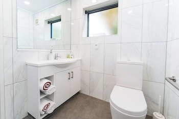 Aubyn Court Spa Motel