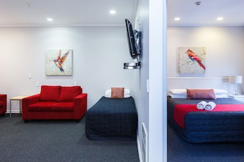 Aubyn Court Spa Motel