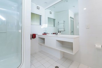Aubyn Court Spa Motel