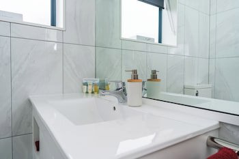 Aubyn Court Spa Motel