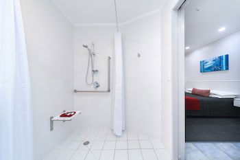 Aubyn Court Spa Motel